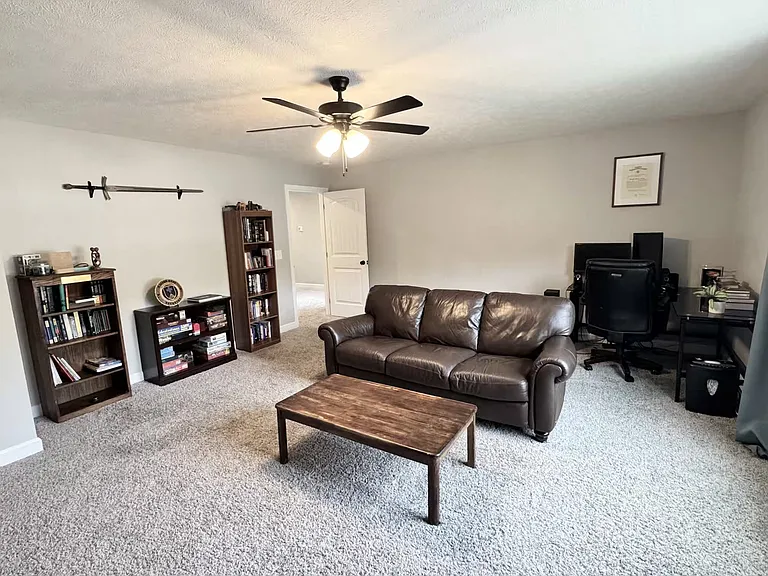 1057 Brightwood Ct — Photo 31