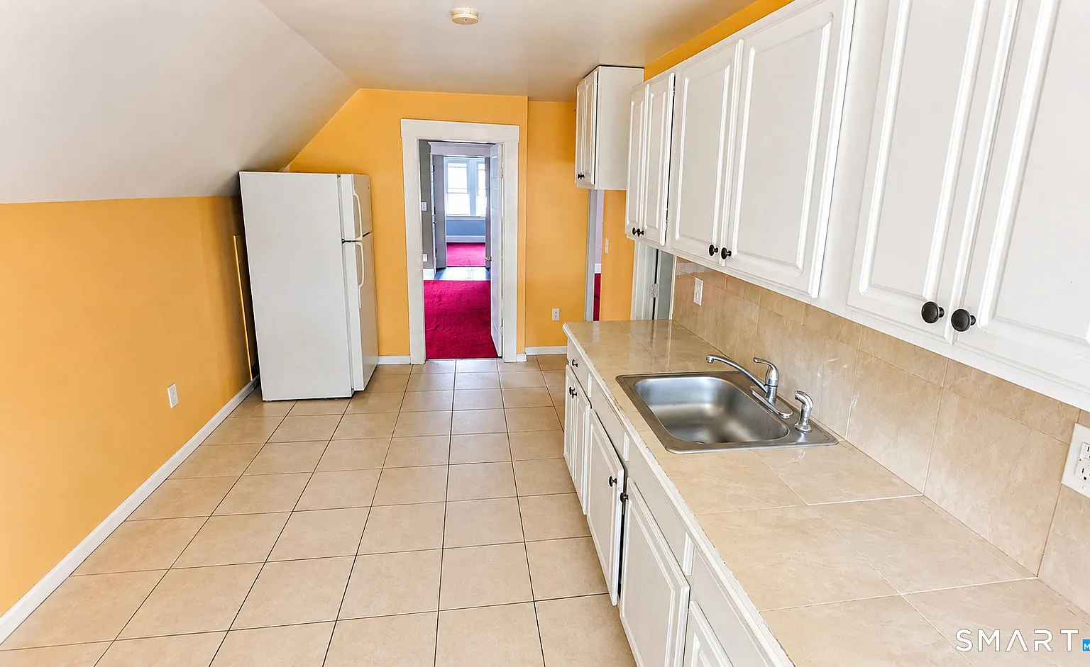 2 bed, 1.0 bath, 800 sqft, $1,800 — Photo 3