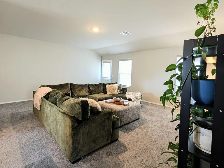 524 SE 7th Pl — Photo 6