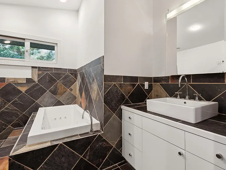 69 Three Mile Harbor Dr — Photo 15