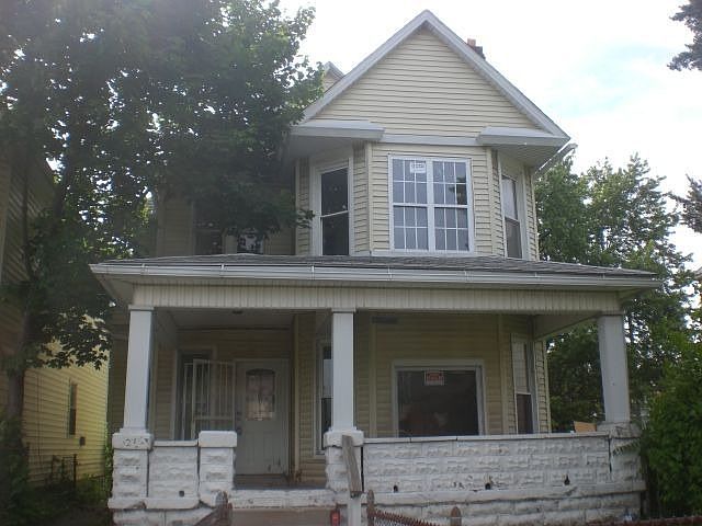 1st image of 387 N Monroe Ave