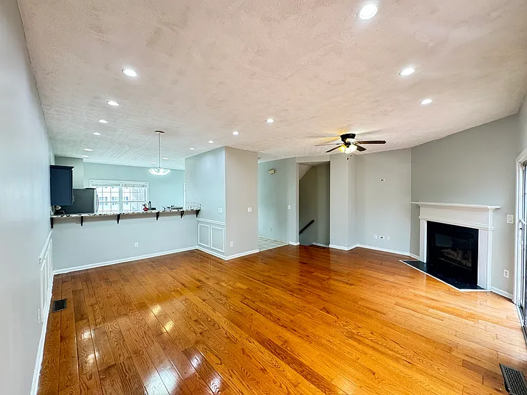 3686 Lantern Walk Ln — Photo 2