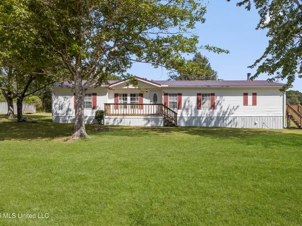 19678 Cardinal Cove Dr, Saucier, MS 39574