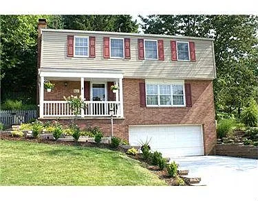 523 Huron Ave photo 1
