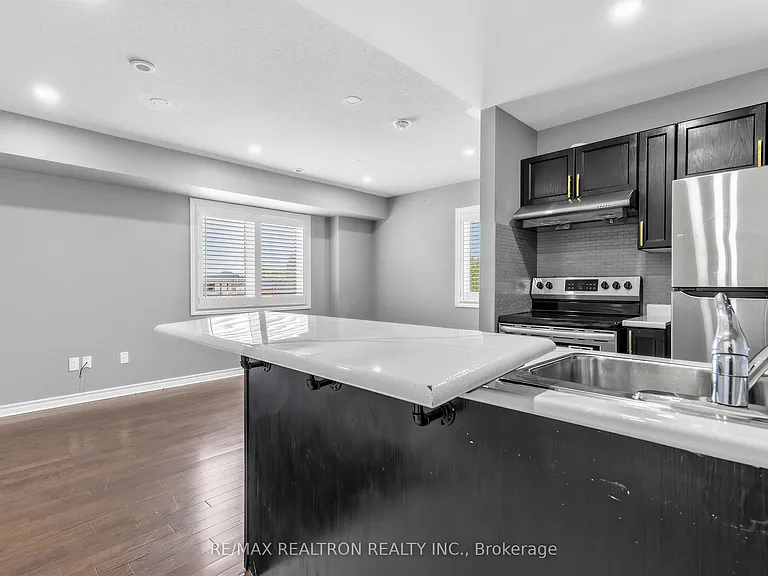 1795 Markham Rd #205 — Photo 8