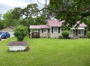 1017 Farm Road 1120, Monett, MO 65708