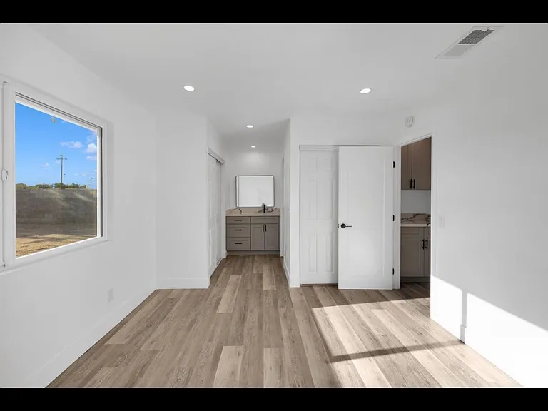 17368 Sweetaire Ave — Photo 6