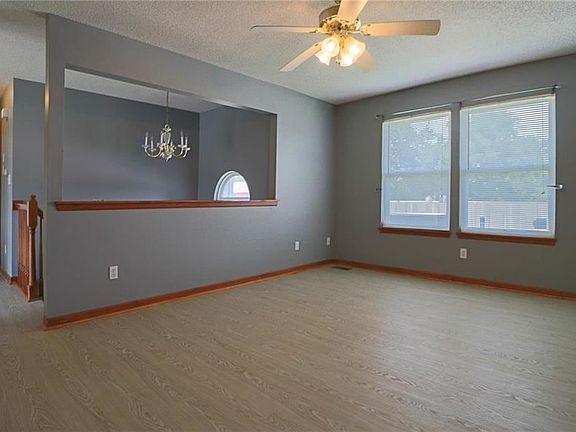 2nd image of 10405 E 63rd Ter