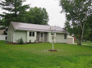 1665 260th St, Decorah, IA 52101