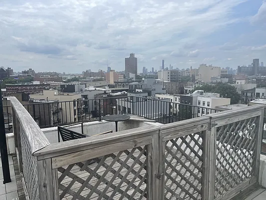 Rented by MySpaceNYC | media 19