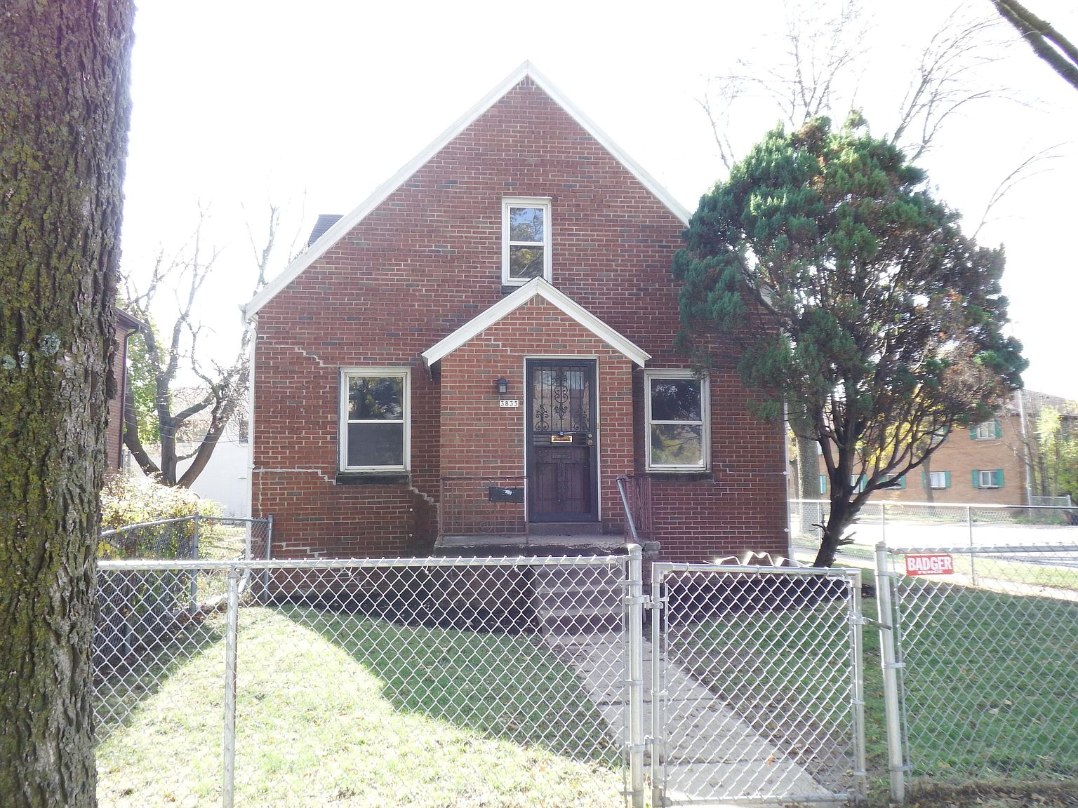 3835 W Fairmount Ave, Milwaukee, WI 53209 Zillow