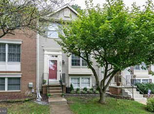 889 Chestnut View Ct, Baltimore, MD 21226