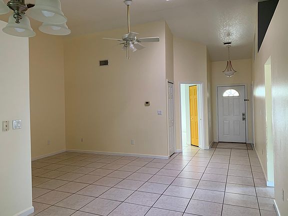 5th image of 123 Royal Palm Dr APT A