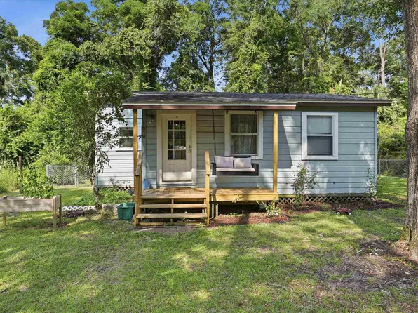 31 Dispennette Dr, Crawfordville, FL 32327