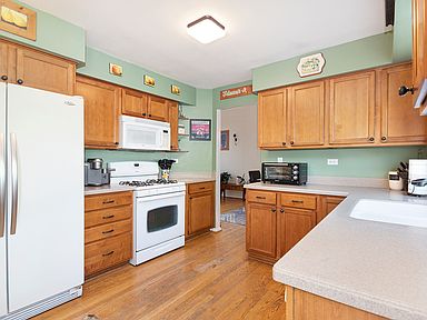 984 Tallgrass Dr, Bartlett, IL 60103 | Zillow