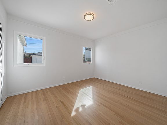 5th image of 1142 Garfield Ave