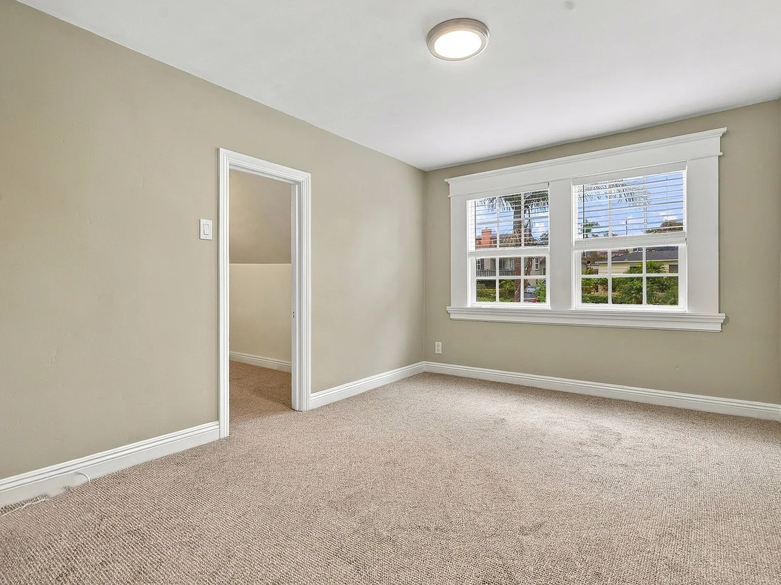 2 bed, 1100 sqft, $3,500 — Photo 2