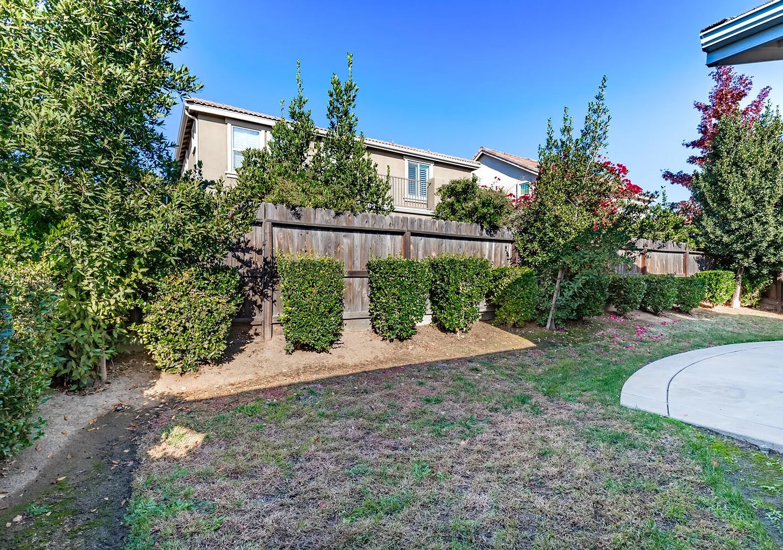 Newer 3 bedroom/2 bath home with 2-car garage — Photo 4