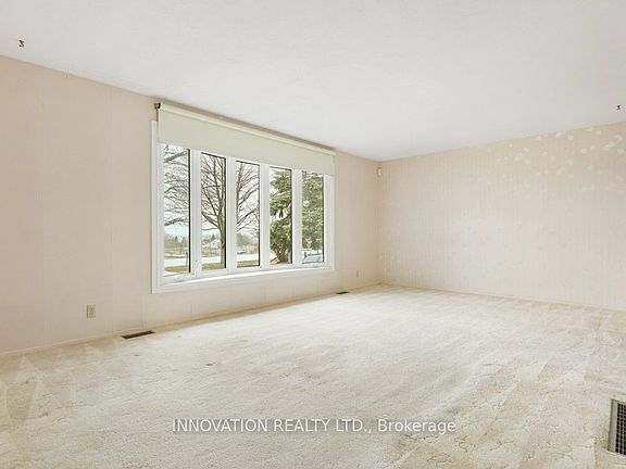 4th image of 3984 Carp Rd