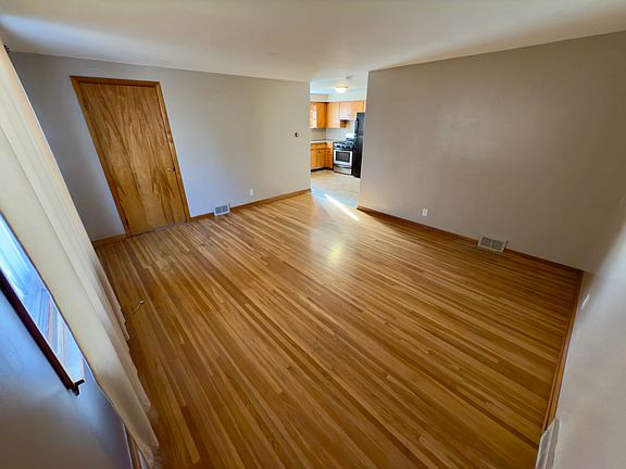 5th image of 48 Beechwood Pl #1