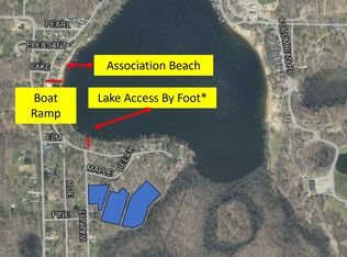 15973 Walnut St, Buchanan, MI 49107