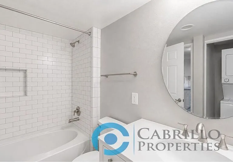 1435 India St #408 — Photo 4