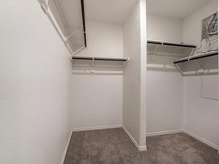 5806 Aurora Greens Ln — Photo 38