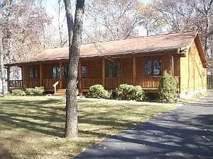2871 S Forsythia Ln photo 1