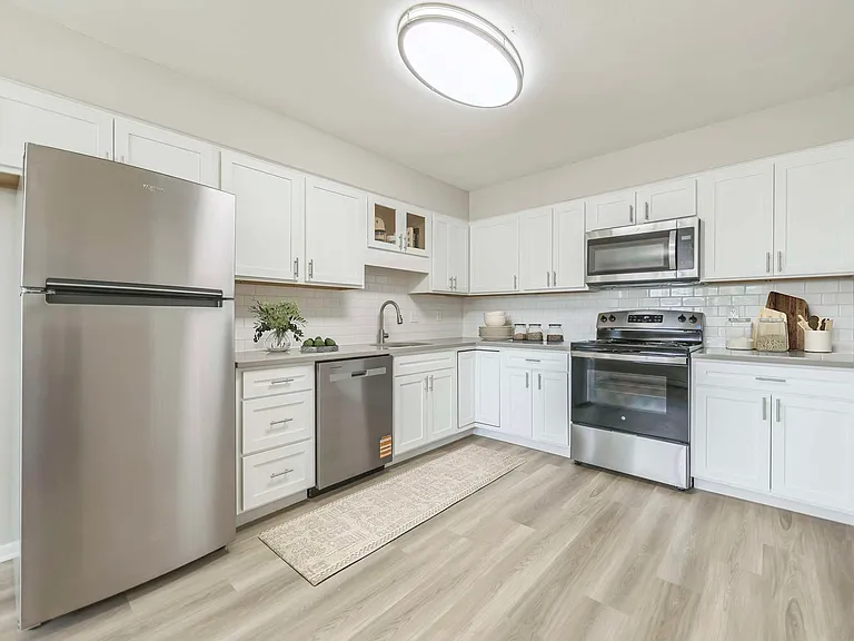 Northway Eleven, An Eagle Rock Community — Photo 10