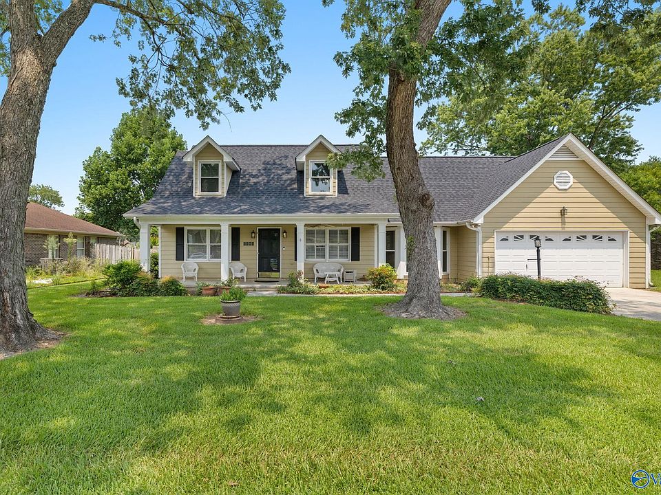1st image of 1101 Teenajo Dr SE