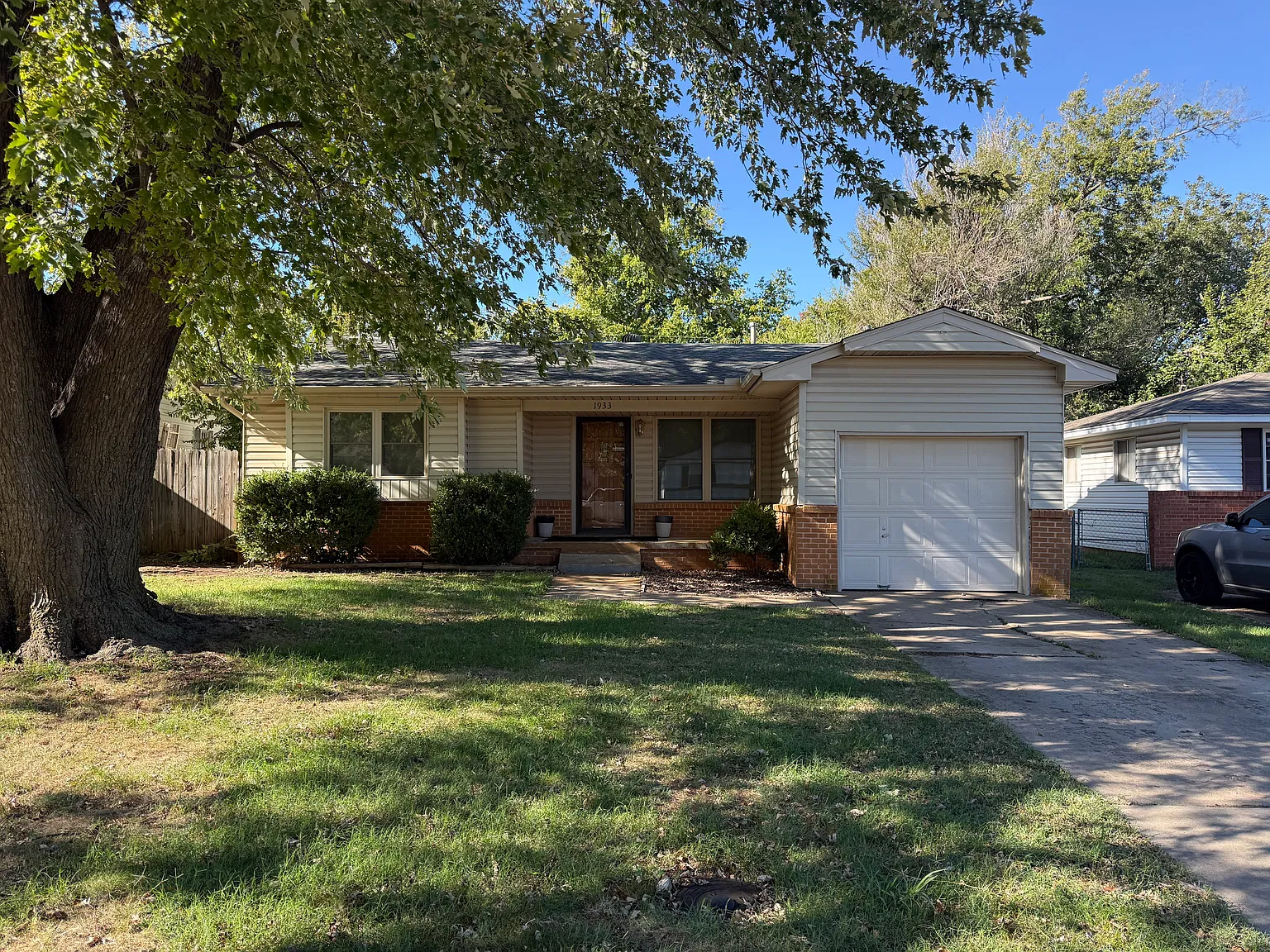 2 bed, 864 sqft, $978 — Photo 2