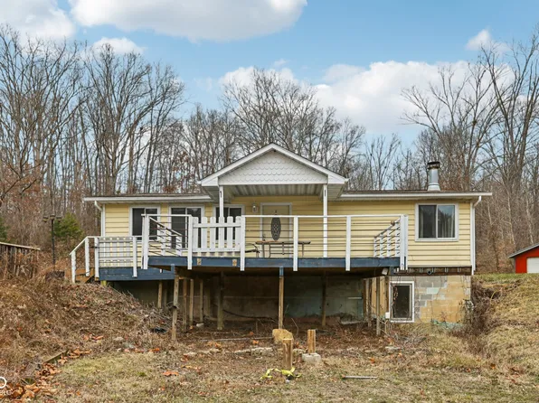 1498 Upper Schooner Rd, Nashville, IN 47448