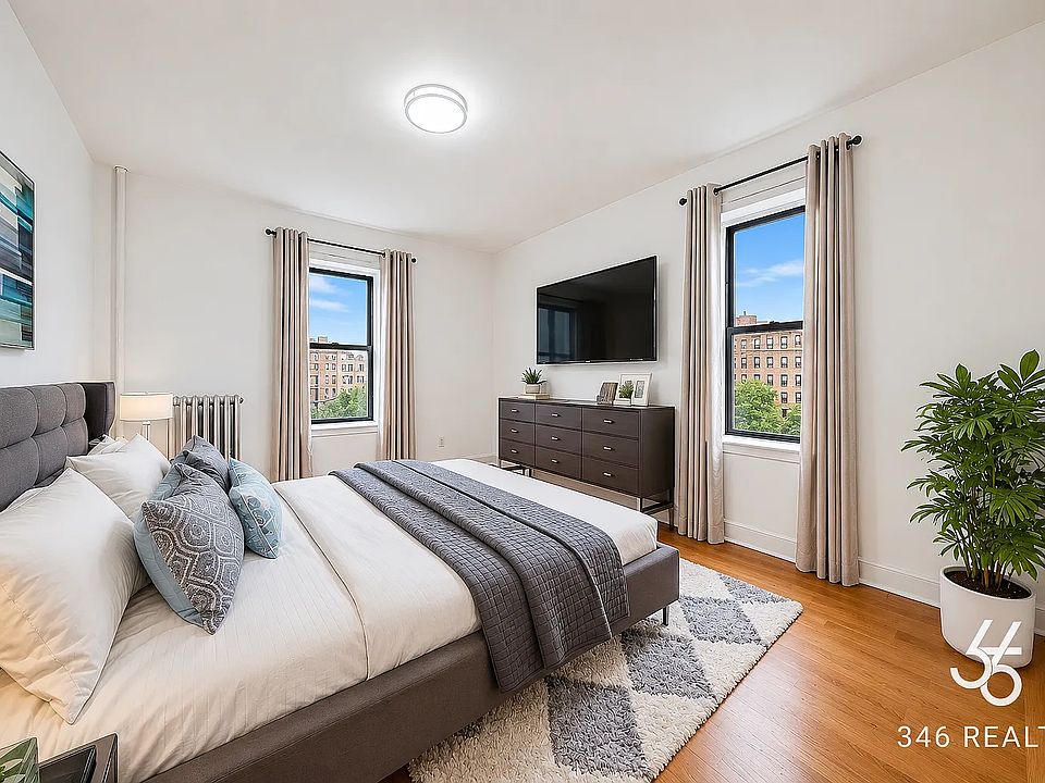 2nd image of 596 Edgecombe Ave APT 2E