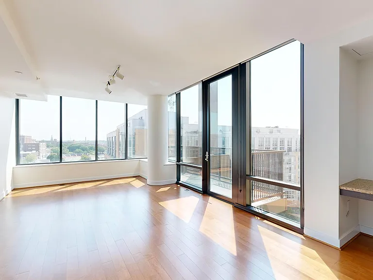 Capitol View on 14th — Photo 80