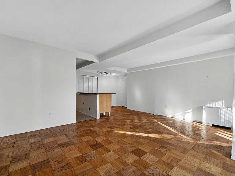 1311 Delaware Ave SW #231 — Photo 6