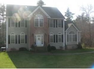 29 Purington Ln, Chester, NH 03036