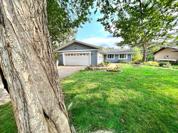 14015 Forest Hill Rd, Eden Prairie, MN 55346