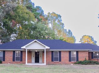 103 Newitt Vick Dr, Vicksburg, MS 39183