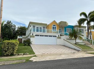 31 Calle Cipres Urb Vw, Arecibo, PR 00612