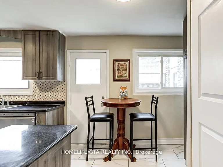 84 Nortonville Dr — Photo 15