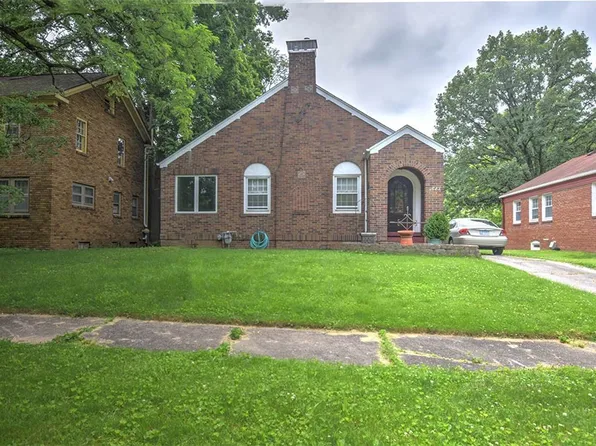 1625 W Decatur St, Decatur, IL 62522