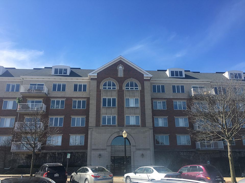 1st image of 14 S Ashland Ave APT 302
