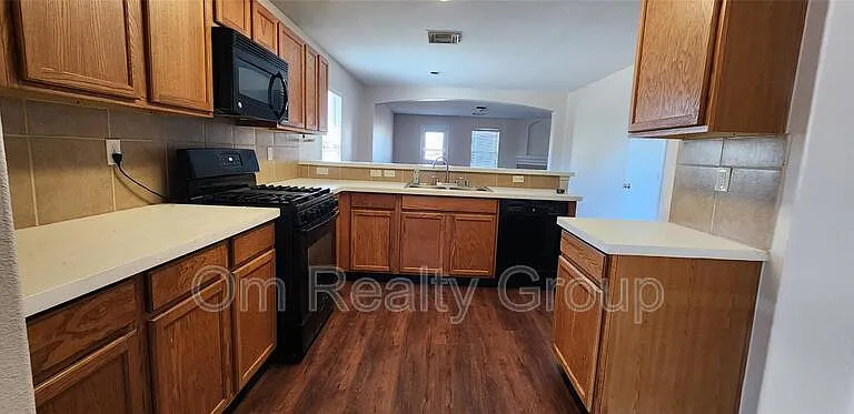 315 Sunset Colony Dr — Photo 5