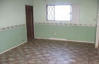 5th image of 822 Green St