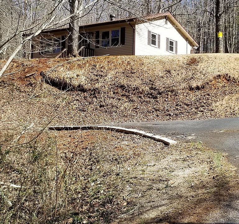 1st image of 4258 Daniels Creek Rd