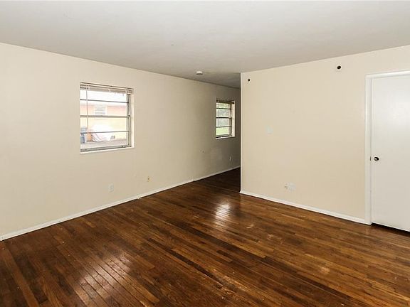 5th image of 417 Beechwood Dr