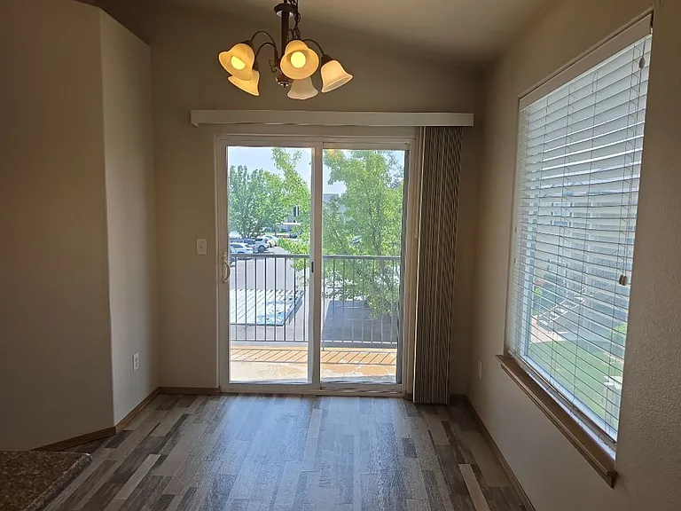 1945 E Wilson Ln — Photo 10