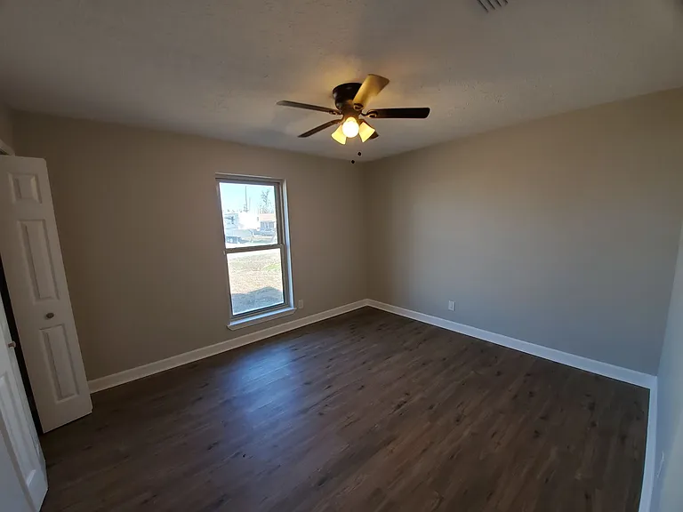 211 Sukoshi Dr — Photo 18