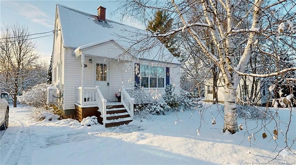 141 Saint James St