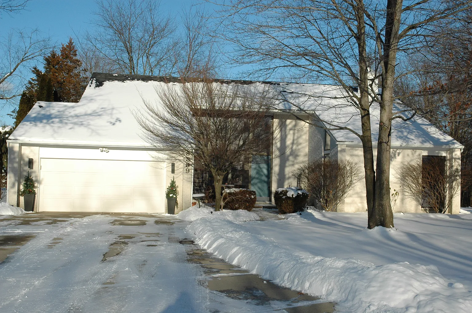 8889 Nature View Cir photo 1